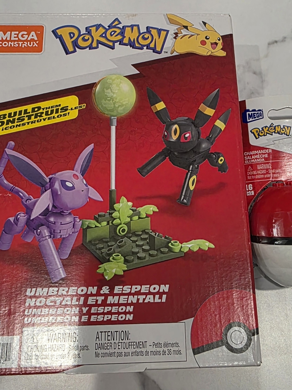 Mega Construx Pokémon Umbreon & Espeon Building Set + Charmander Poké Ball